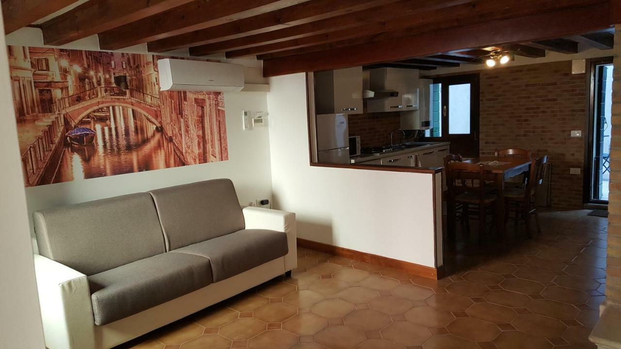 La Corte Incantata Veneţia Exterior foto