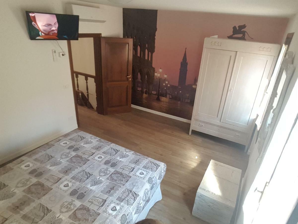 La Corte Incantata Veneţia Exterior foto