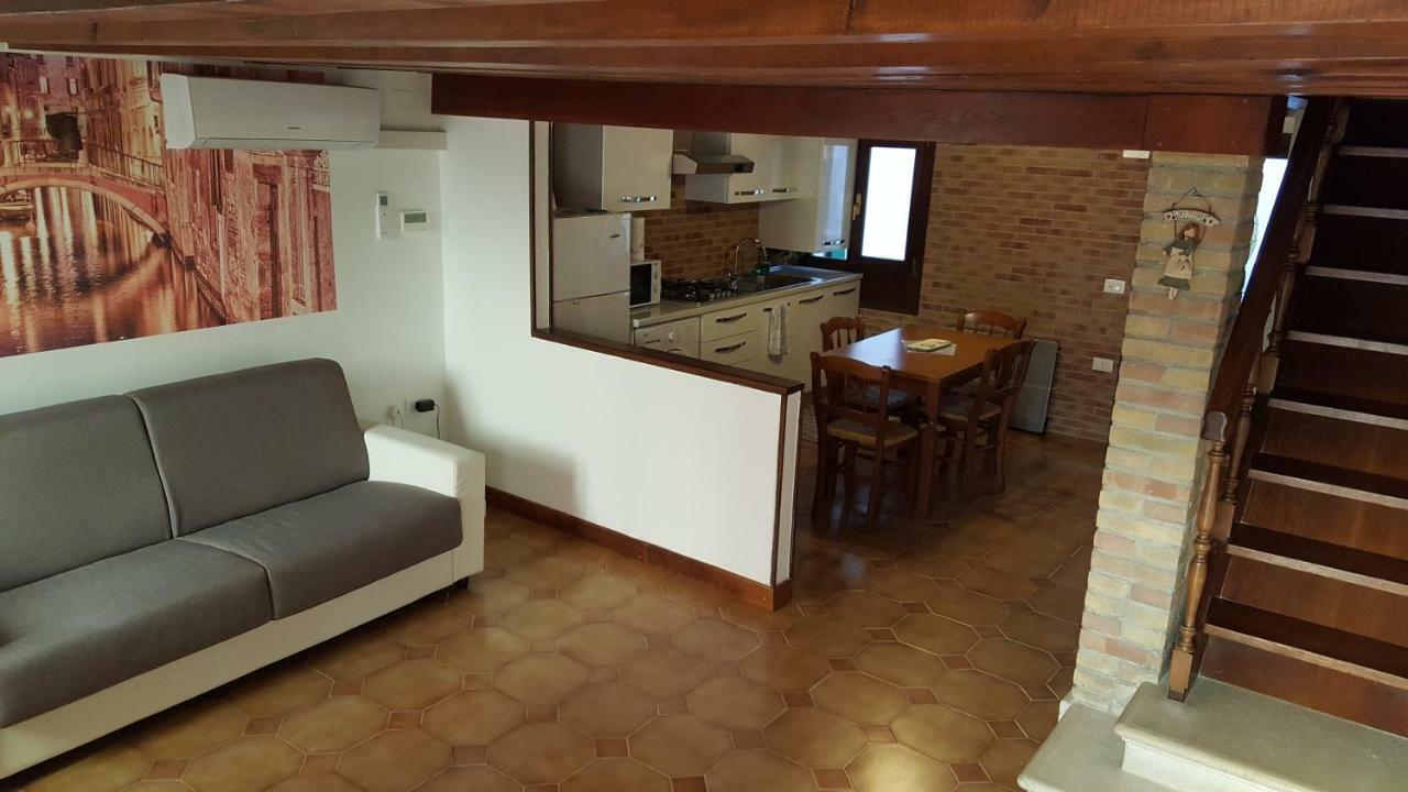 La Corte Incantata Veneţia Exterior foto