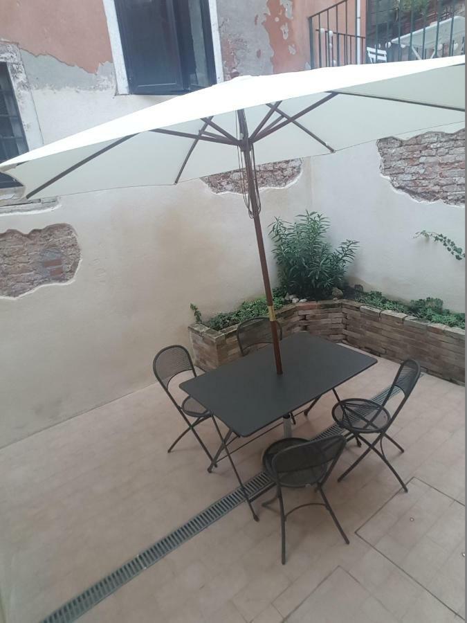 La Corte Incantata Veneţia Exterior foto