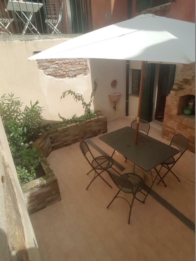 La Corte Incantata Veneţia Exterior foto